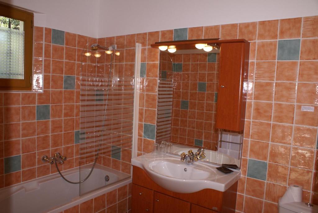 Jardins D'Antalya Bed & Breakfast Гримо Стая снимка